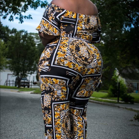 Off Shoulder Keyhole Tie Jumpsuit - Picture 2 of 3